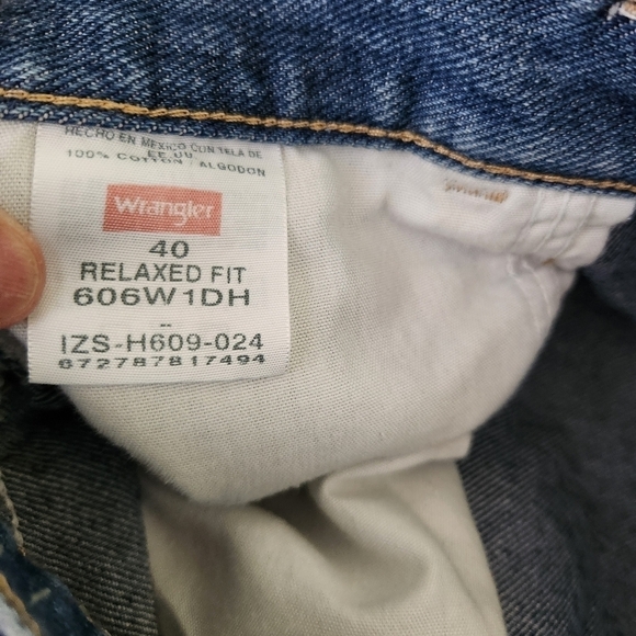 Men's Wrangler Jean Shorts - Picture 3 of 4